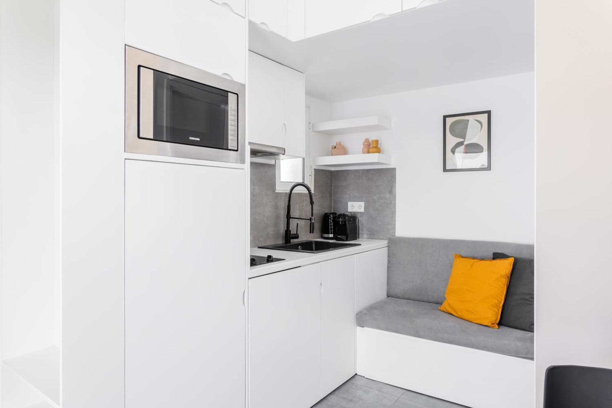 Snug By Zoia Living Apartment Атина Екстериор снимка