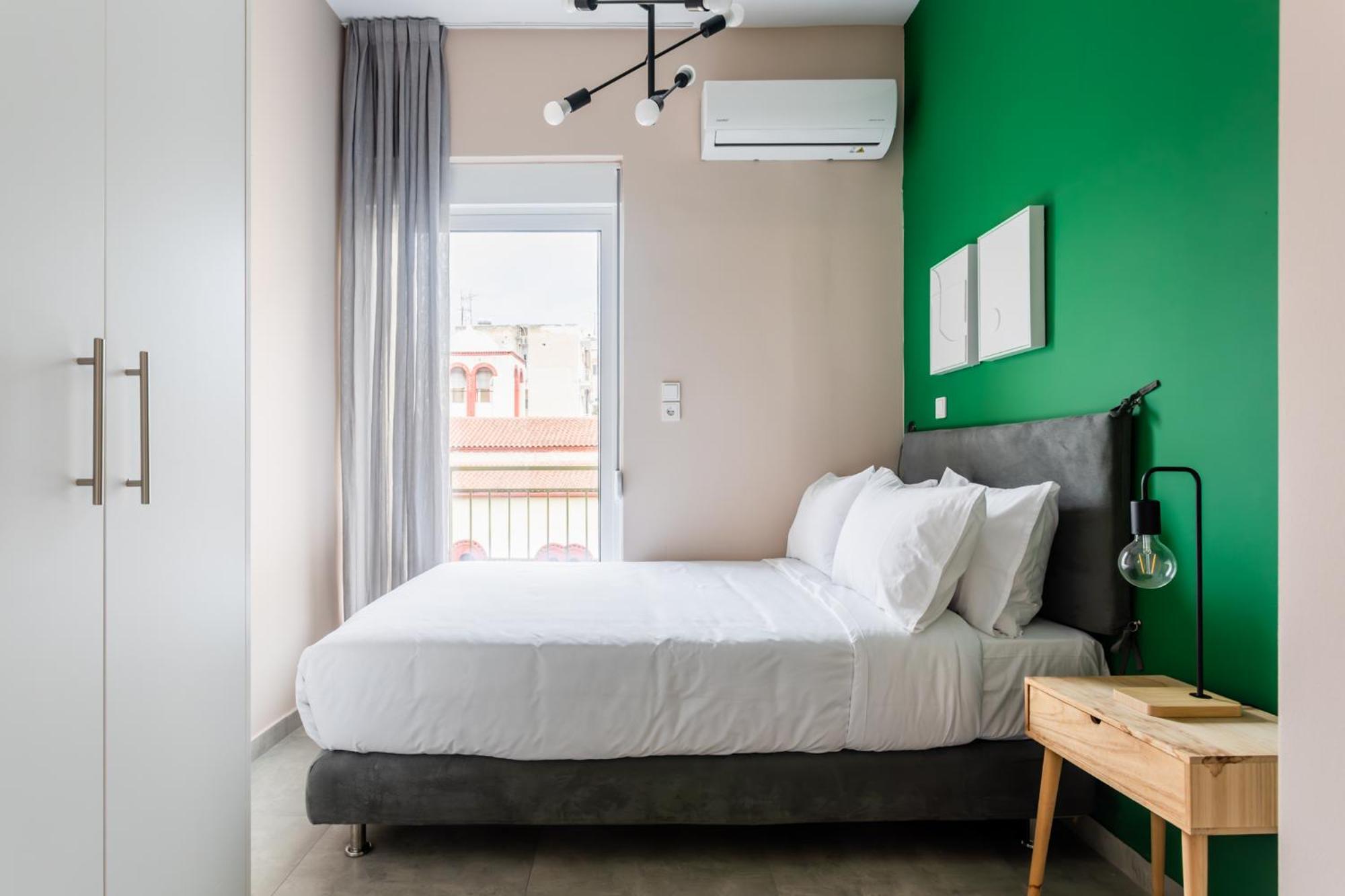 Snug By Zoia Living Apartment Атина Екстериор снимка